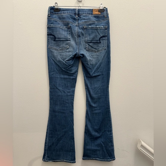 American Eagle Hi-Rise Artist Super Stretch Flare Medium Wash Blue Denim Jeans - Picture 3 of 4